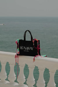 RUNAWAY CANVAS BAG - BLACK